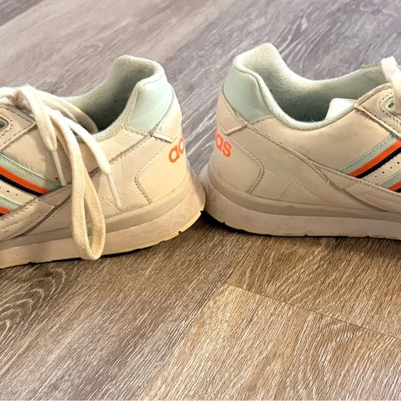 Adidas AR Trainers, Cloud White, Ice Mint, Solar Orange. 8.5 Men’s - Picture 4 of 8